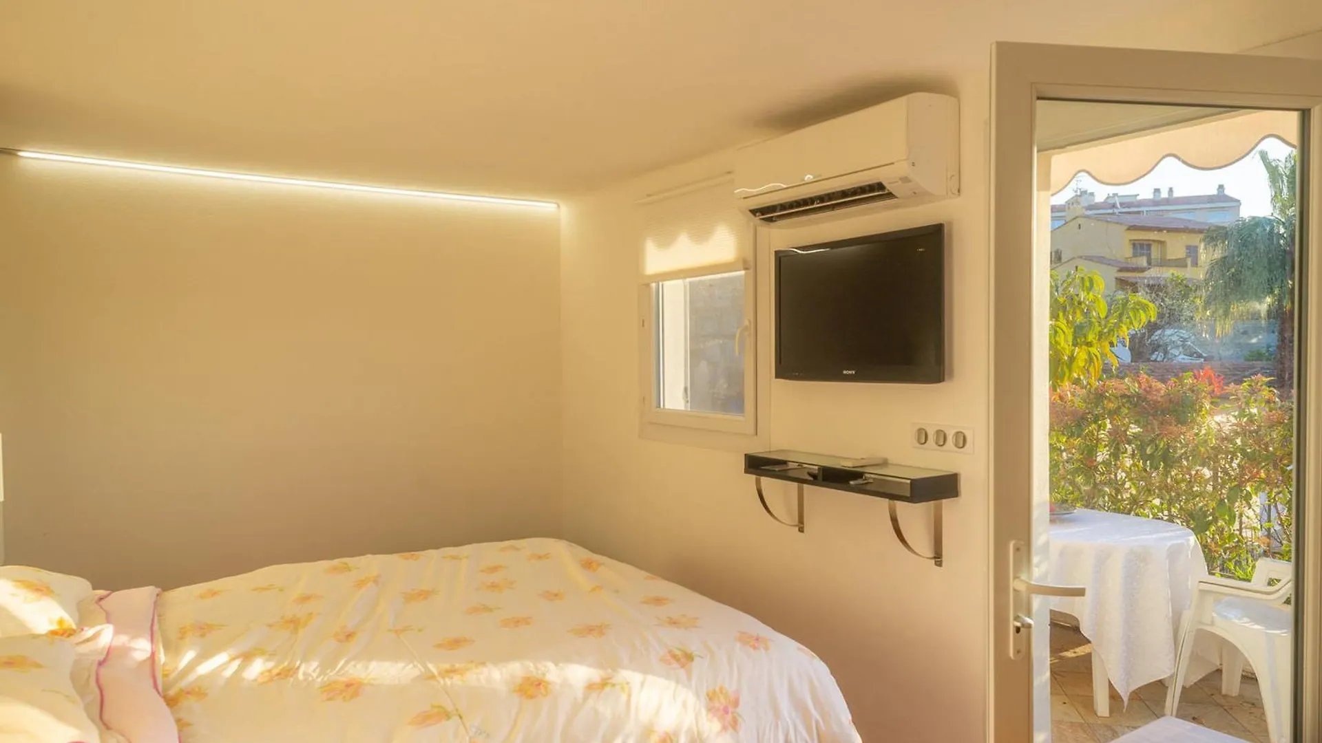 Charmant Studio Renove Avec Terrasse, Climatisation Et Wifi Gratuit - Fr-1-196-166 Menton Frankrike