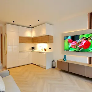 Monaco # - 6 Persons - Hypercenter - Private Parking - Full Renovated - 2 Bedrooms - Clim - Fast Wifi - Sun And Apartment