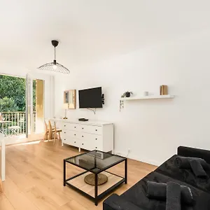 Moderne Mentone