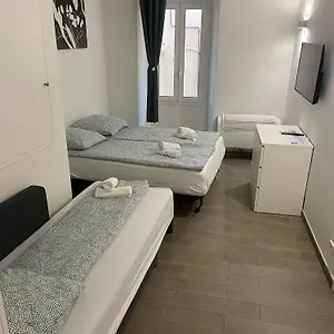 Renovated In The Heart Of The Old Town Apartment