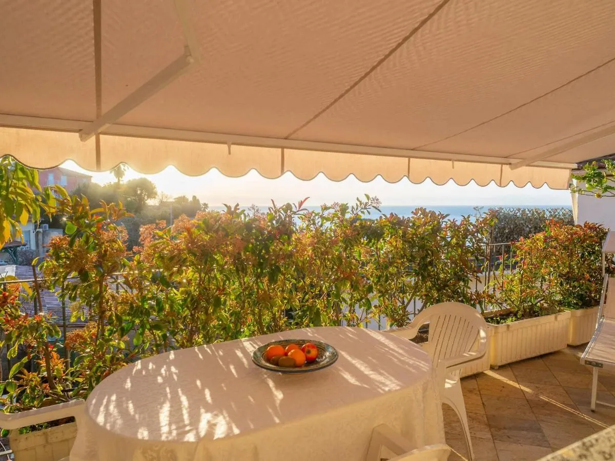 Apartment Charmant Studio Renove Avec Terrasse, Climatisation Et Wifi Gratuit - Fr-1-196-166 Menton